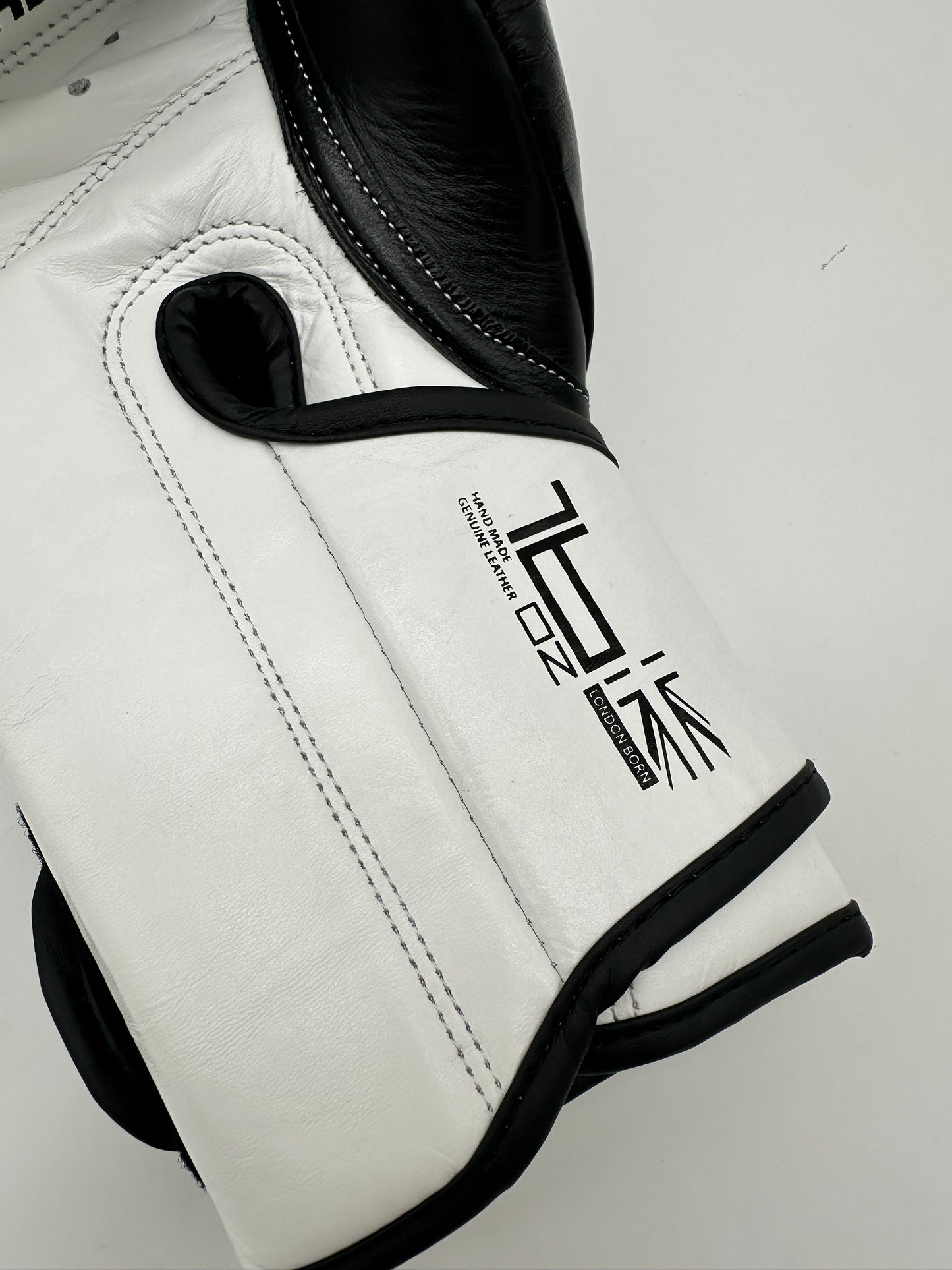 WK - Champion series boxing gloves